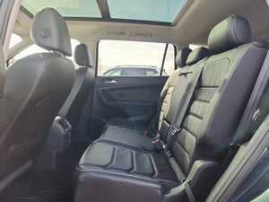 2018 Volkswagen Tiguan 2.0T SEL Premium 4MOTION