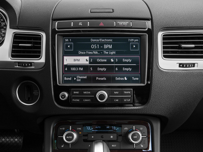 2016 Volkswagen Touareg 4dr V6 Lux