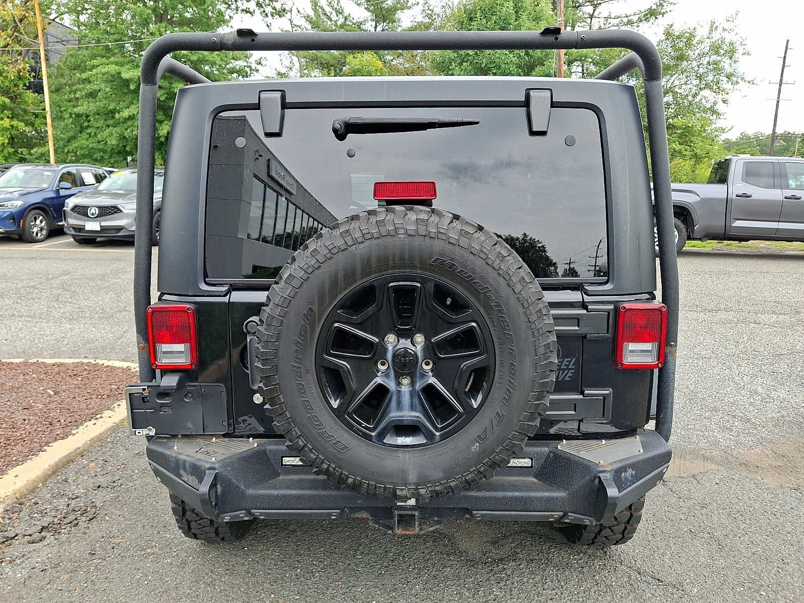 2015 Jeep Wrangler 4WD 2dr Willys Wheeler