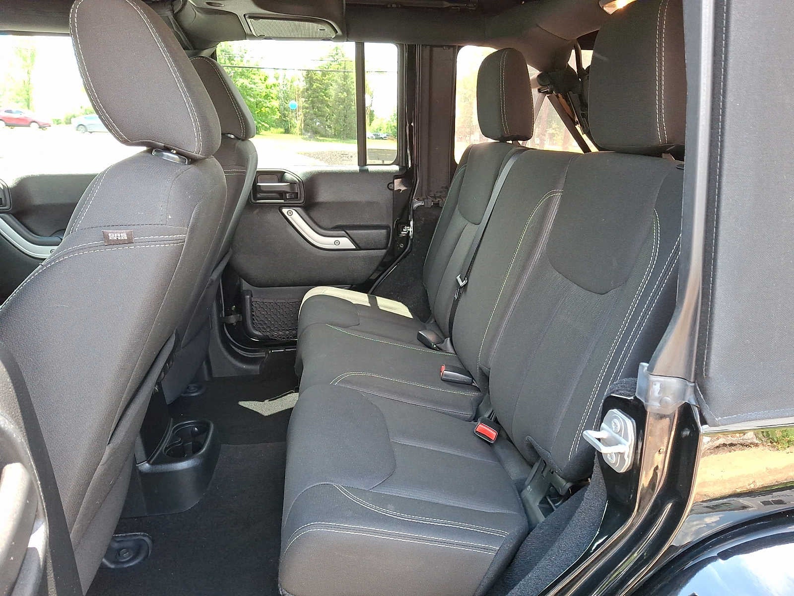2016 Jeep Wrangler Unlimited 4WD 4dr Sahara