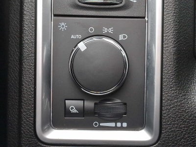 2024 RAM 1500 Classic SLT 4x4 Quad Cab 64 Box