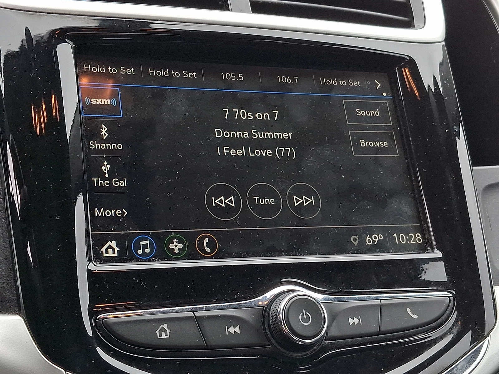 2018 Chevrolet Sonic 4dr Sdn Auto Premier