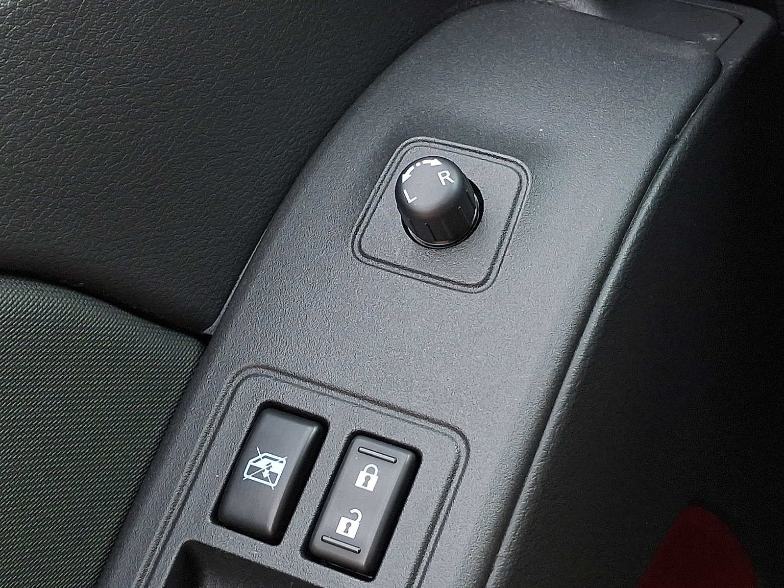 2024 Nissan Frontier PRO-4X - Photo 25