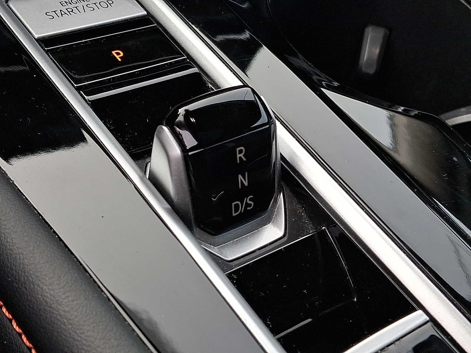 2024 Volkswagen Atlas 2.0T Peak Edition SE w/Technology 4MOTION