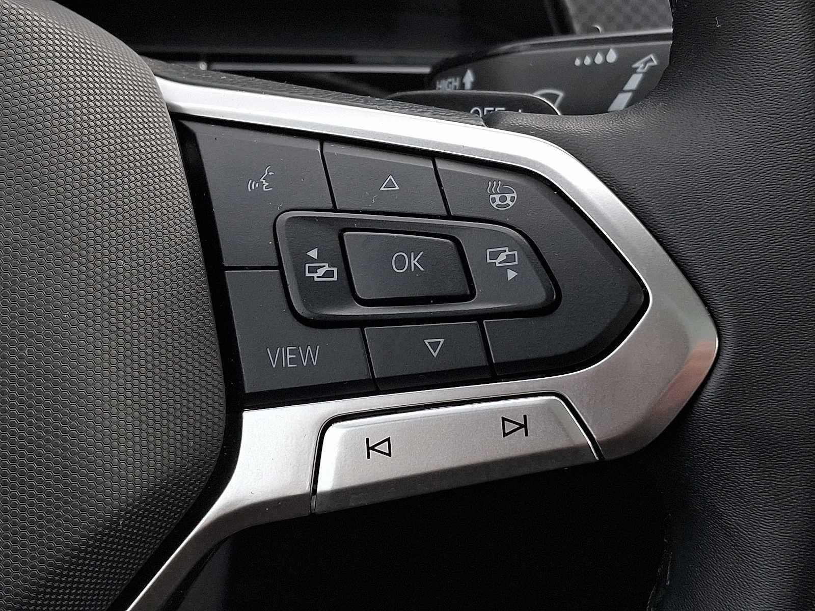 2025 Volkswagen Atlas 2.0T Peak Edition 4MOTION