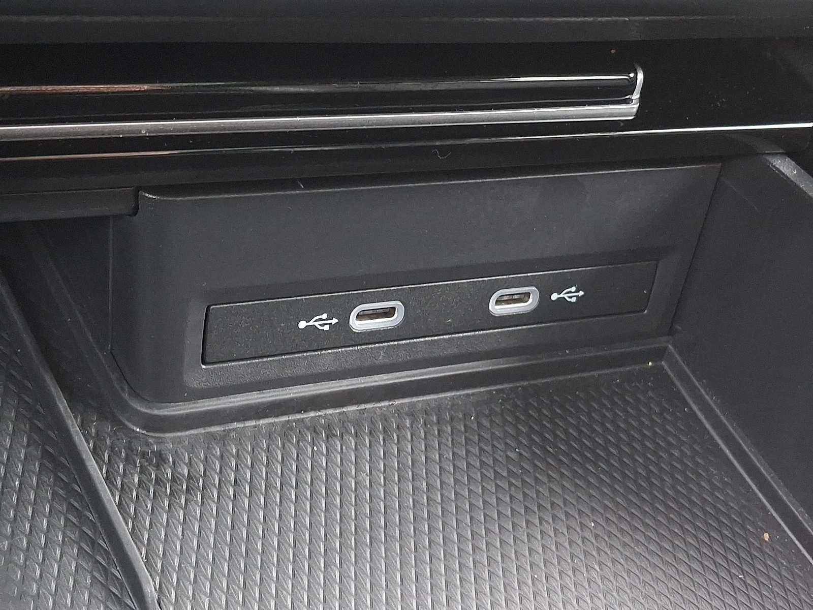 2025 Volkswagen Atlas 2.0T Peak Edition 4MOTION