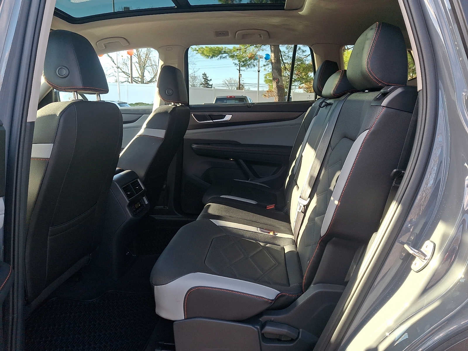 2025 Volkswagen Atlas 2.0T Peak Edition 4MOTION