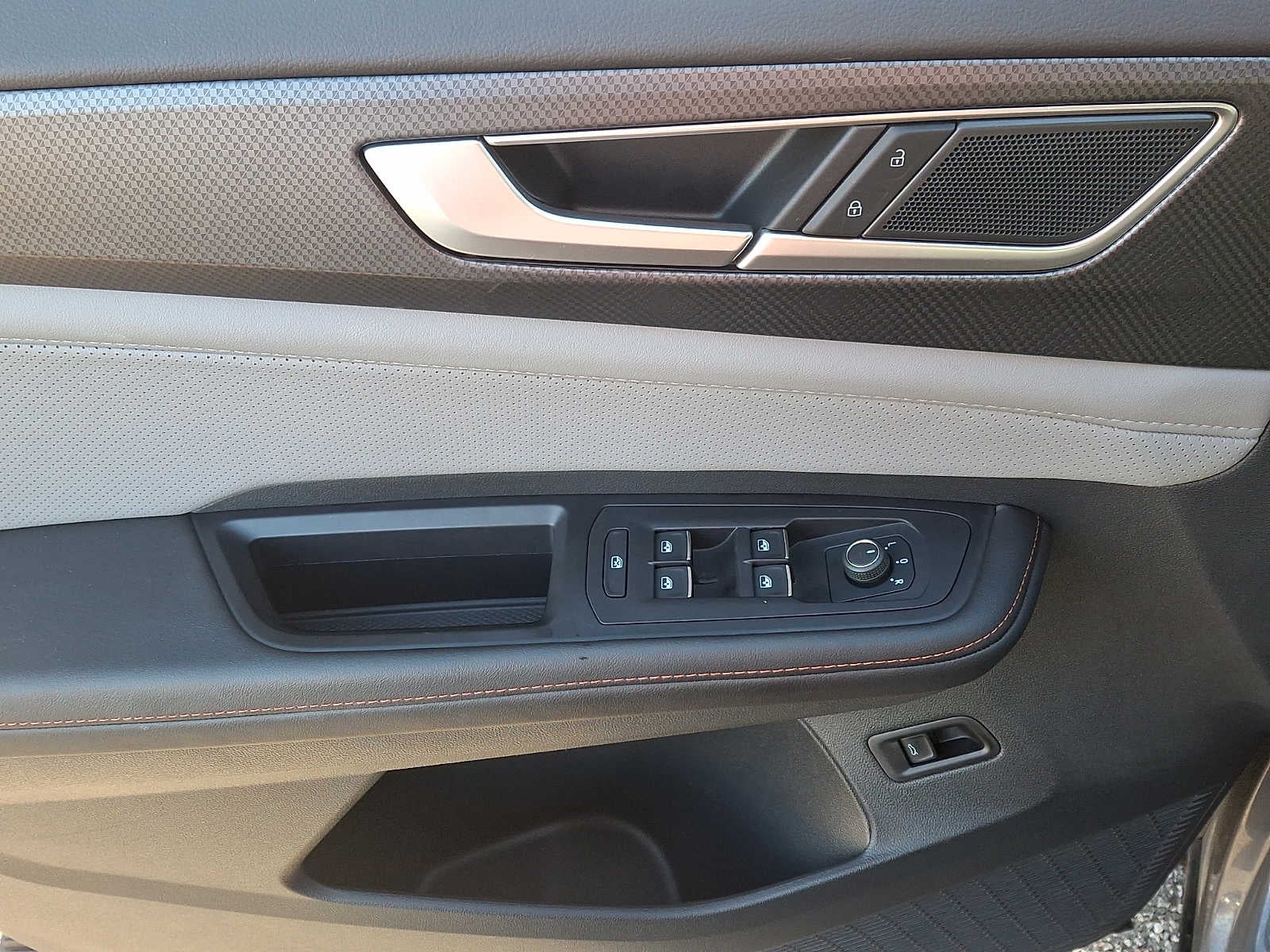 2025 Volkswagen Atlas 2.0T Peak Edition 4MOTION