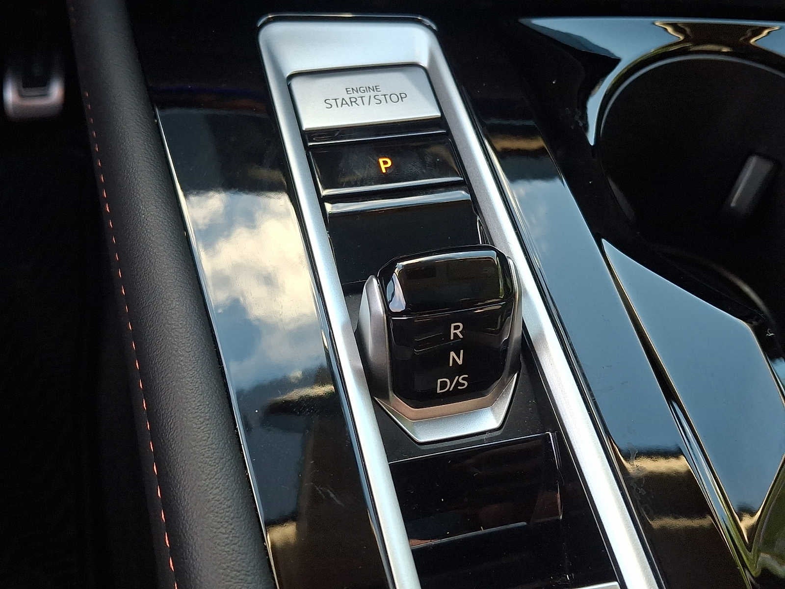 2025 Volkswagen Atlas 2.0T Peak Edition 4MOTION