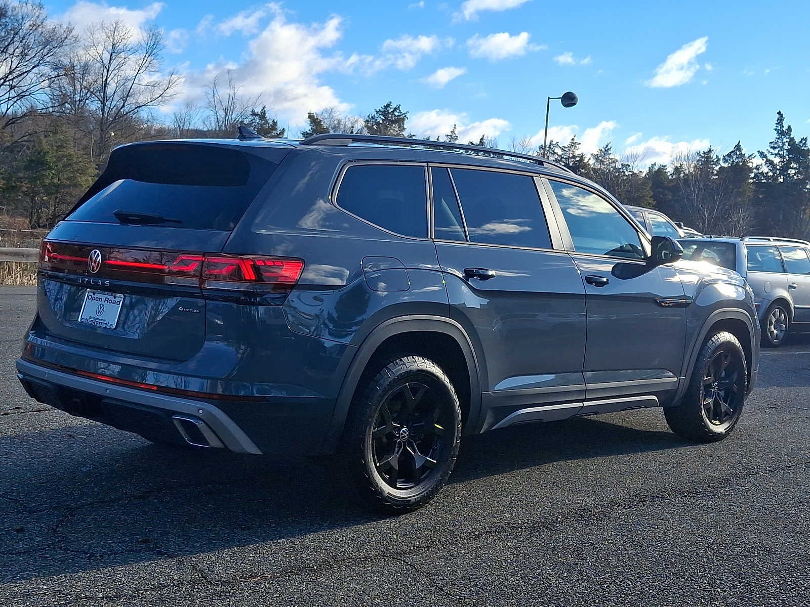 2025 Volkswagen Atlas 2.0T Peak Edition 4MOTION