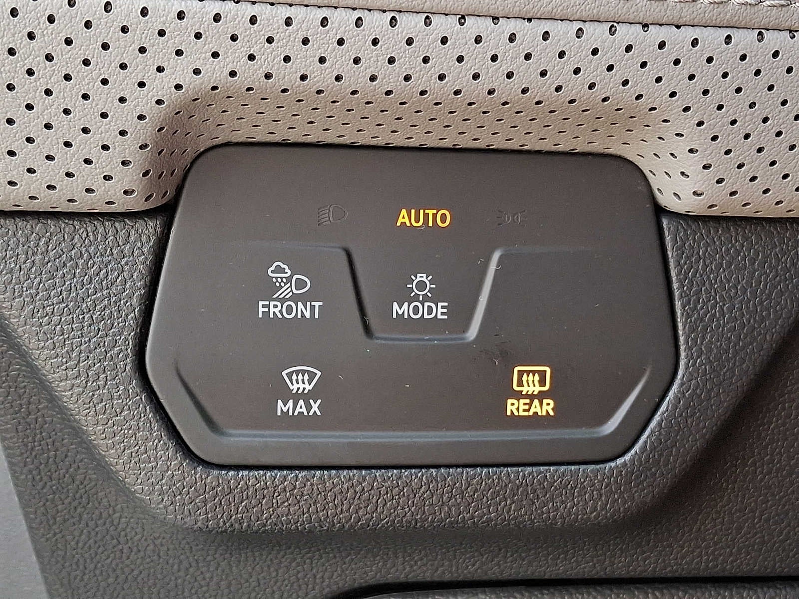 2025 Volkswagen Atlas 2.0T Peak Edition 4MOTION