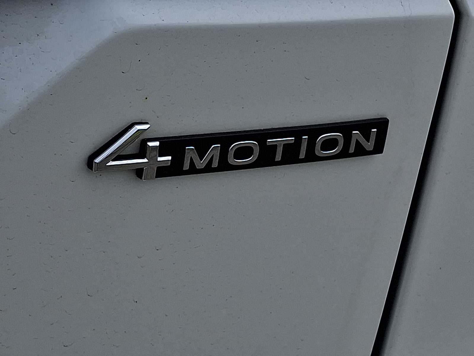 2024 Volkswagen Atlas 2.0T SEL Premium R-Line 4MOTION