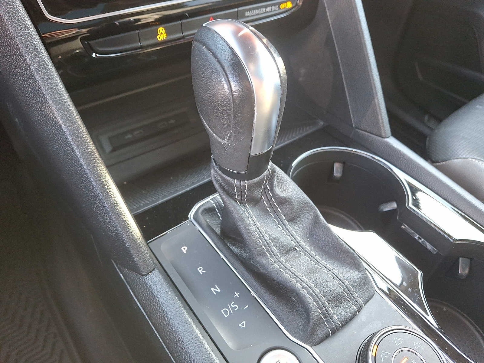 2023 Volkswagen Atlas 3.6L V6 SEL Premium R-Line 4MOTION