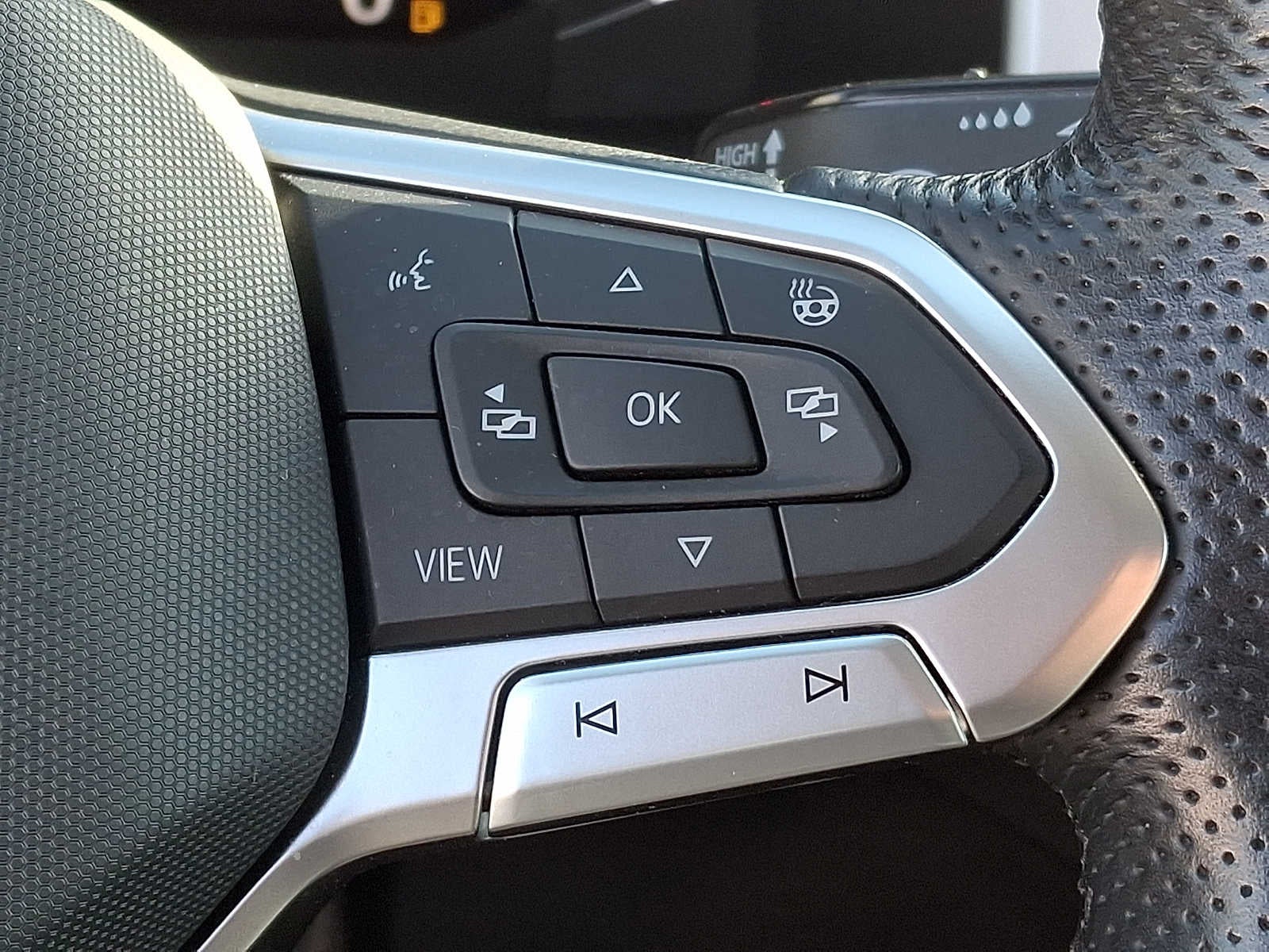 2023 Volkswagen Atlas 3.6L V6 SEL Premium R-Line 4MOTION