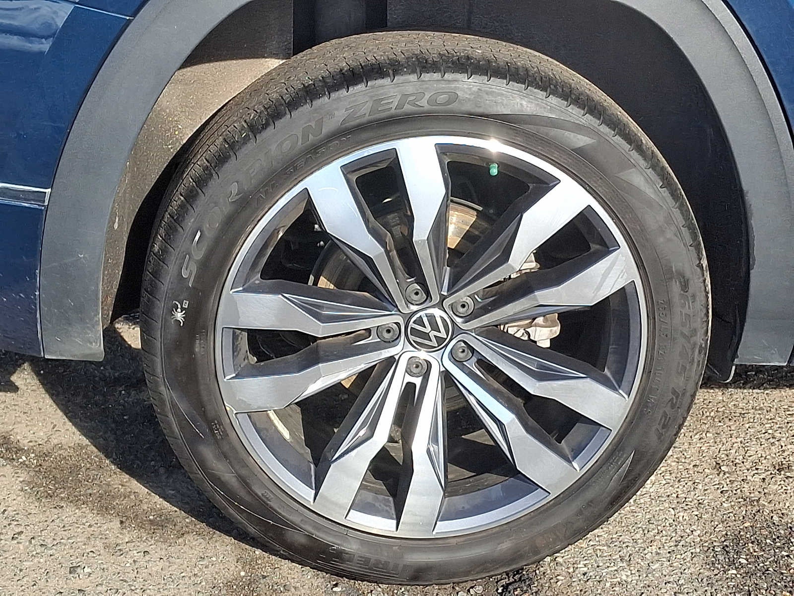 2023 Volkswagen Atlas 3.6L V6 SEL Premium R-Line 4MOTION