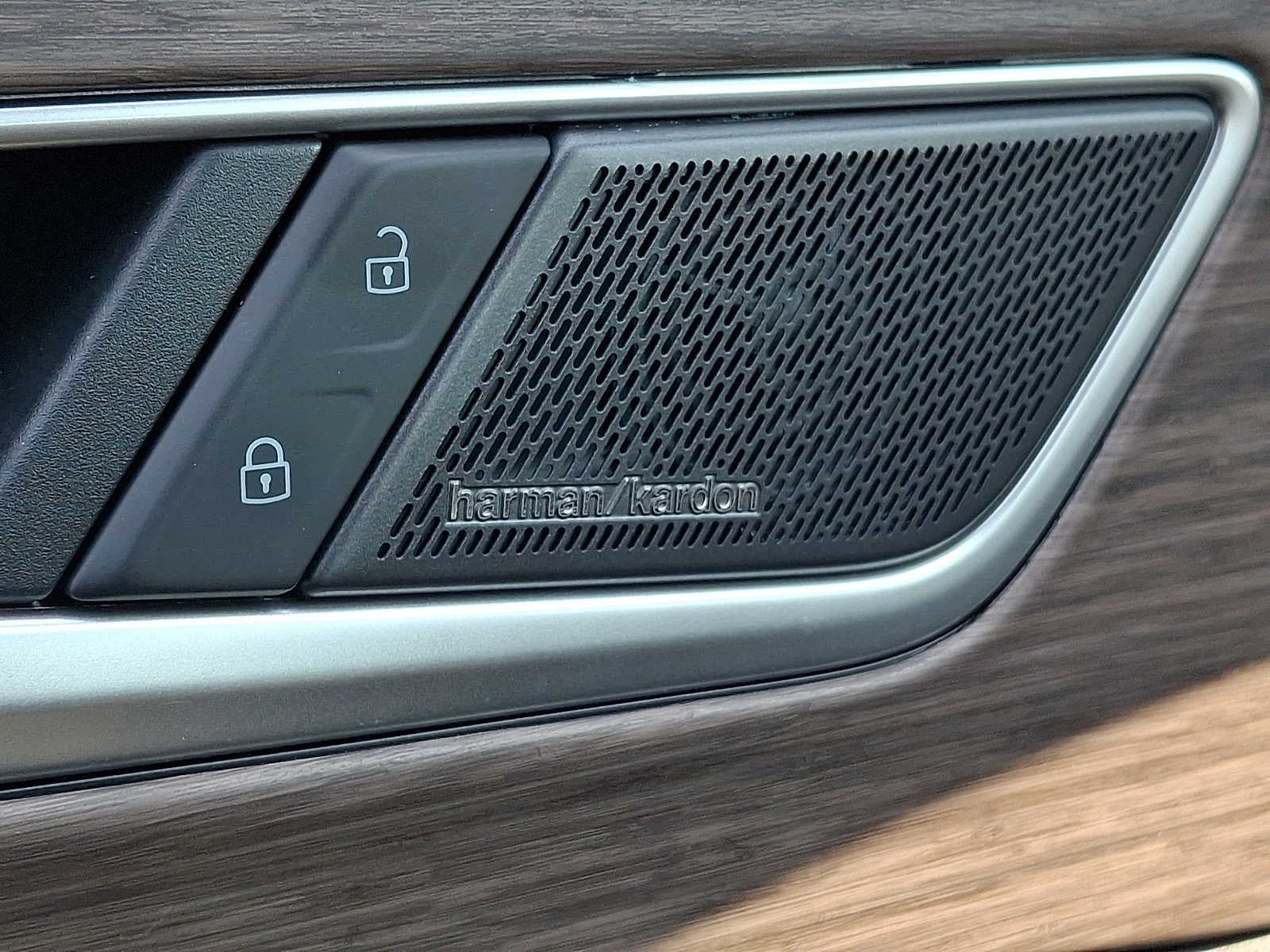 2025 Volkswagen Atlas 2.0T SEL Premium R-Line 4MOTION