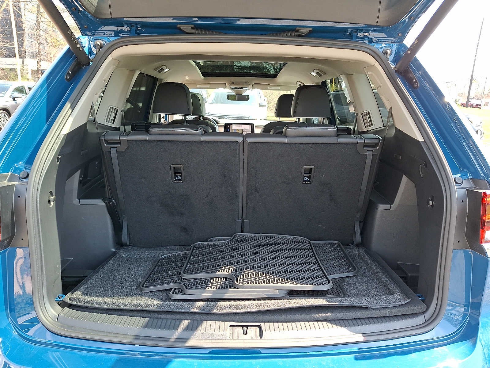 2025 Volkswagen Atlas 2.0T SEL Premium R-Line 4MOTION