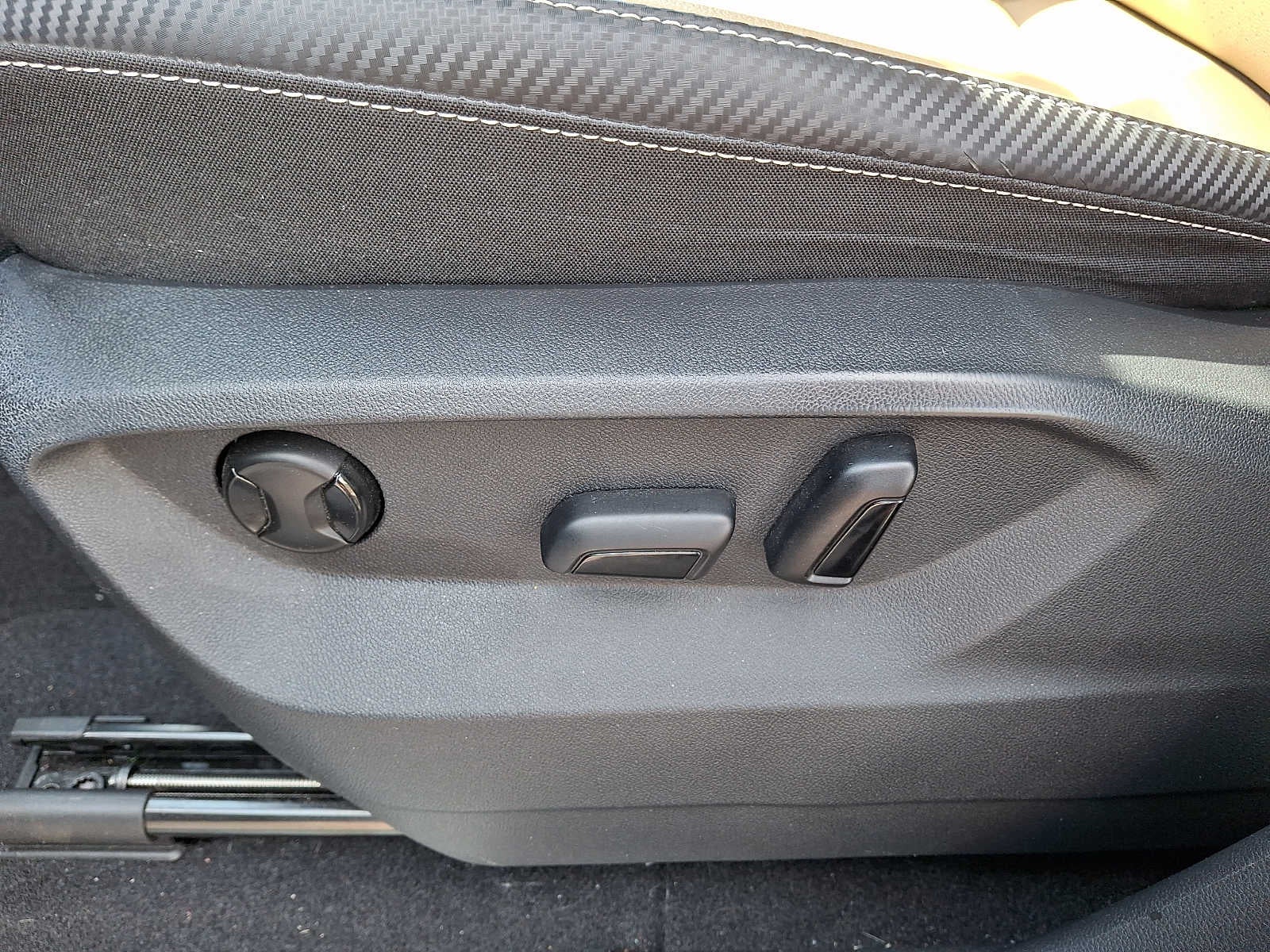 2022 Volkswagen Atlas Cross Sport 3.6L V6 SE w/Technology 4MOTION