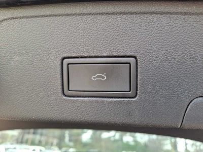 2022 Volkswagen Atlas Cross Sport 3.6L V6 SE w/Technology 4MOTION