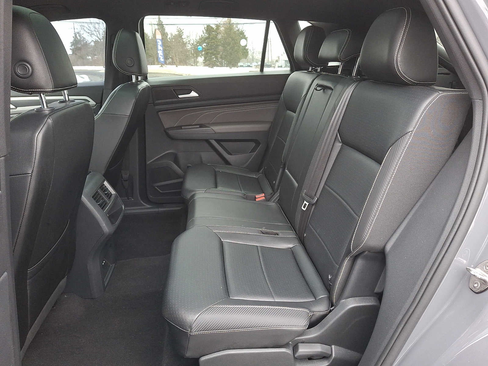 2022 Volkswagen Atlas Cross Sport 3.6L V6 SEL R-Line 4MOTION