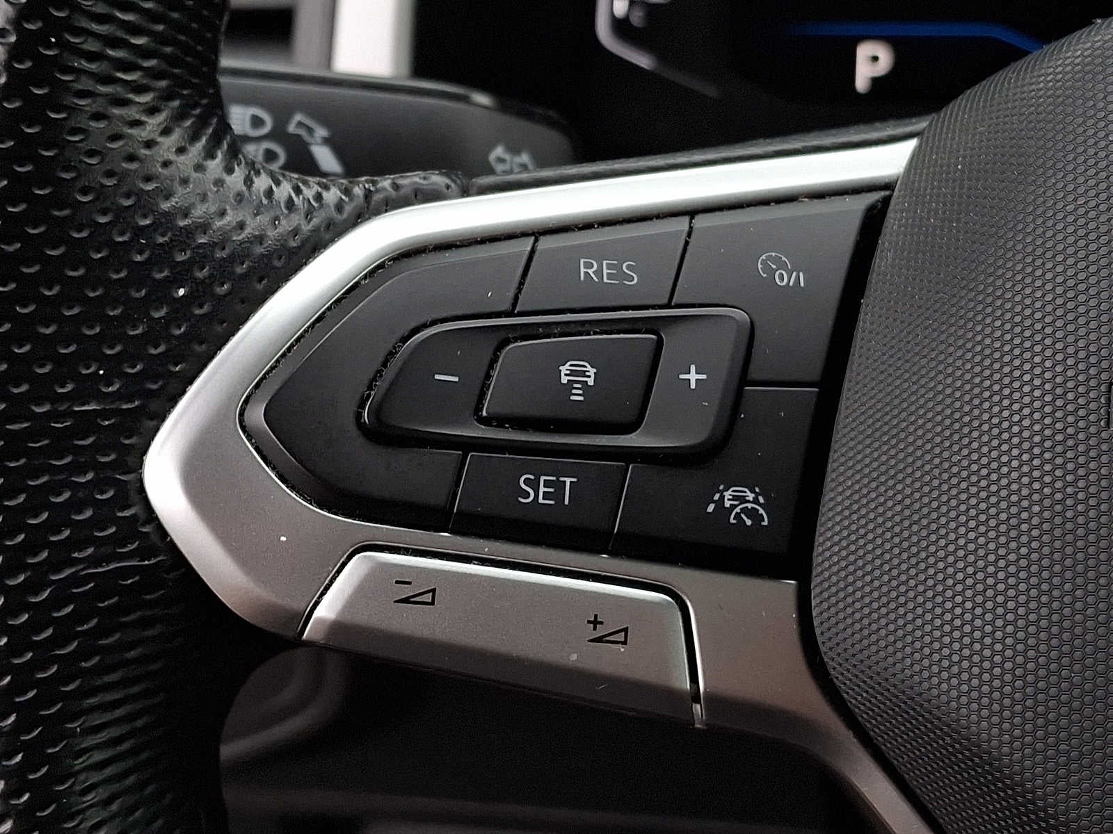 2021 Volkswagen Atlas Cross Sport 3.6L V6 SEL R-Line 4MOTION