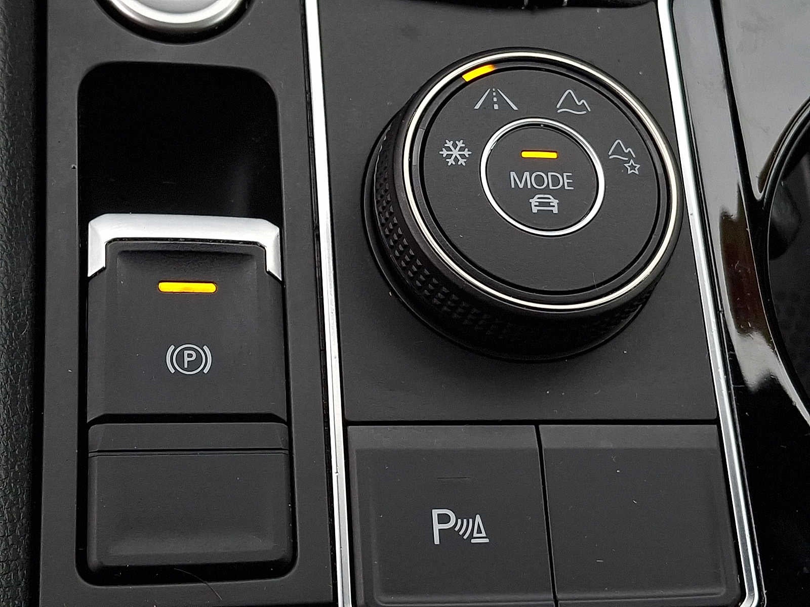 2021 Volkswagen Atlas Cross Sport 3.6L V6 SEL R-Line 4MOTION