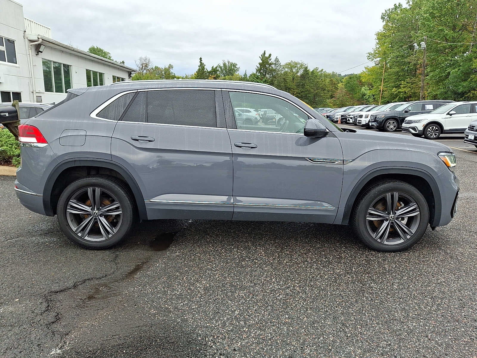 2021 Volkswagen Atlas Cross Sport 3.6L V6 SEL R-Line 4MOTION