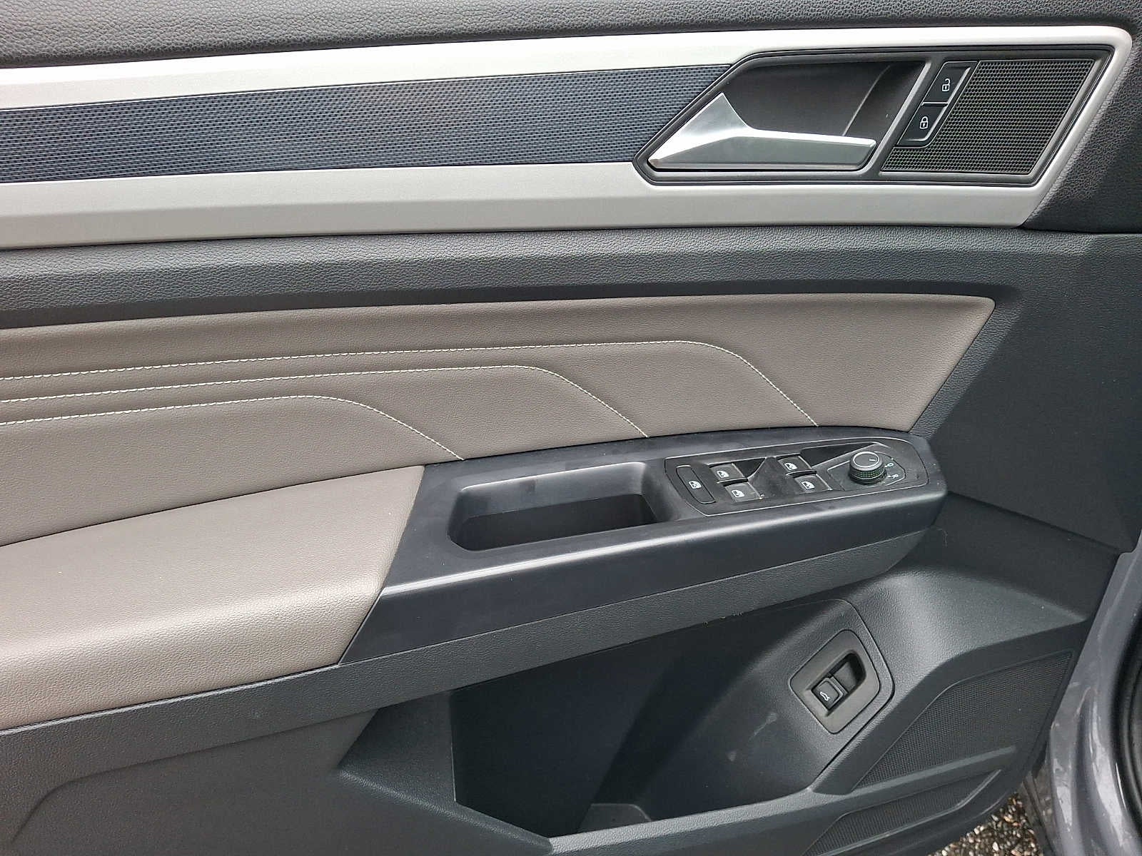 2021 Volkswagen Atlas Cross Sport 3.6L V6 SEL R-Line 4MOTION