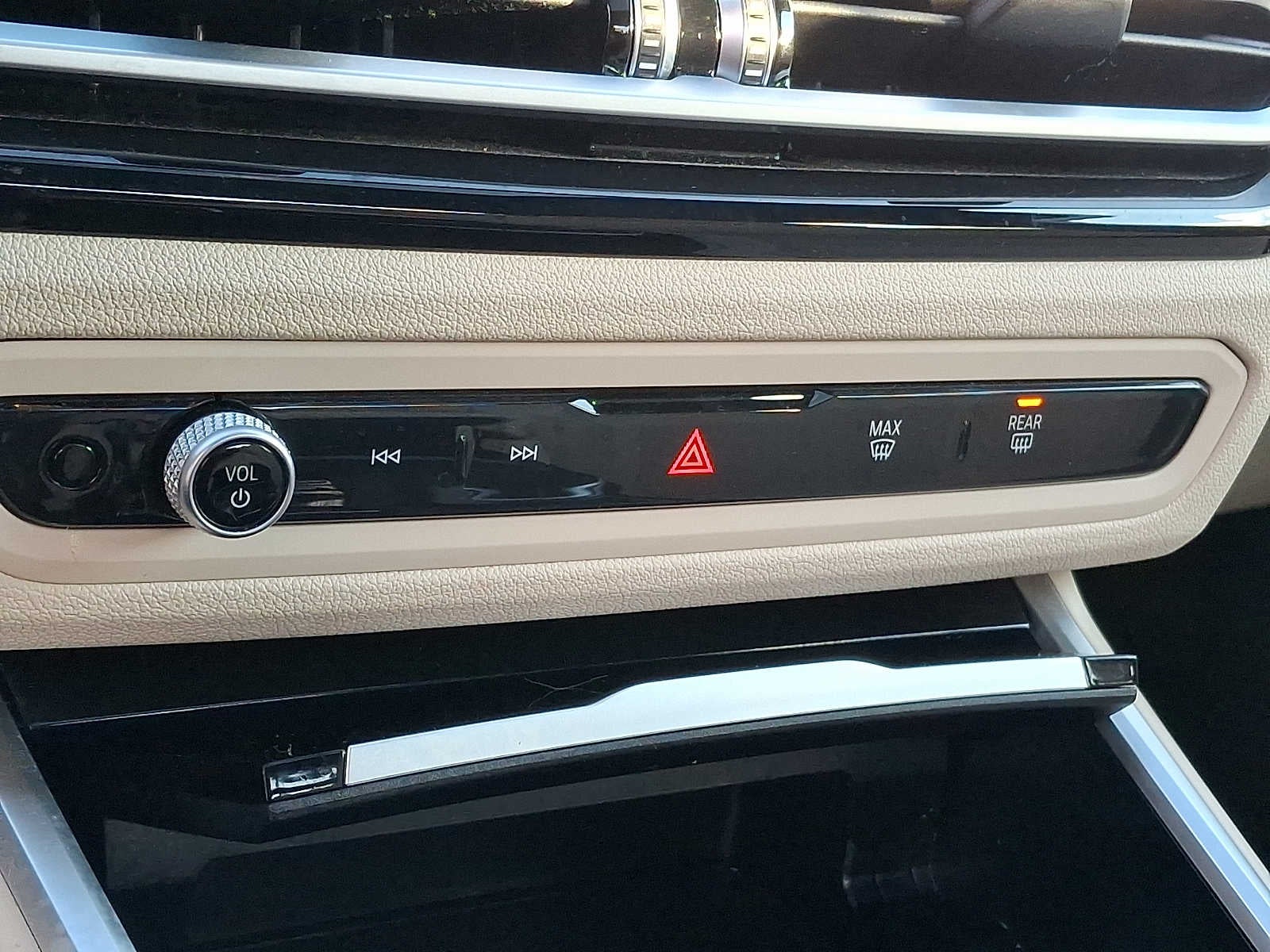 2023 BMW 3 Series 330i xDrive Sedan