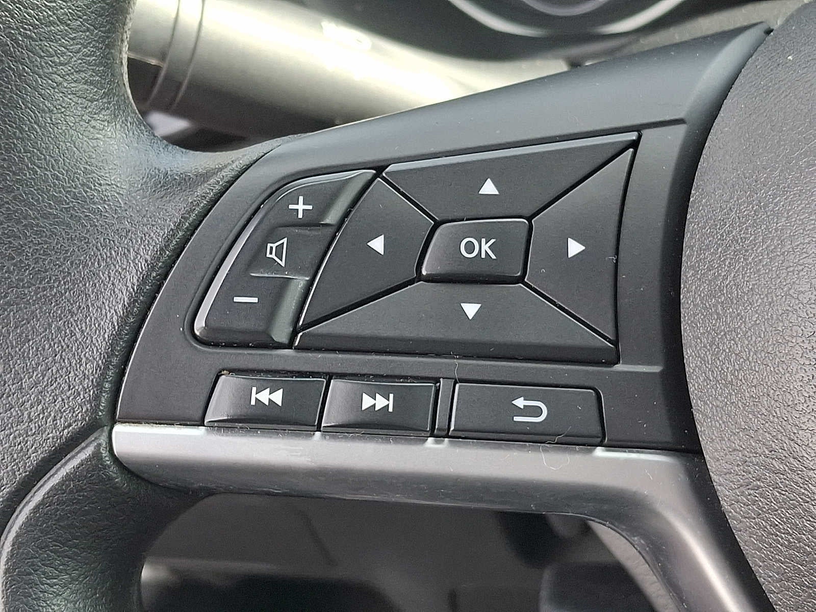 2023 Nissan Sentra SV CVT