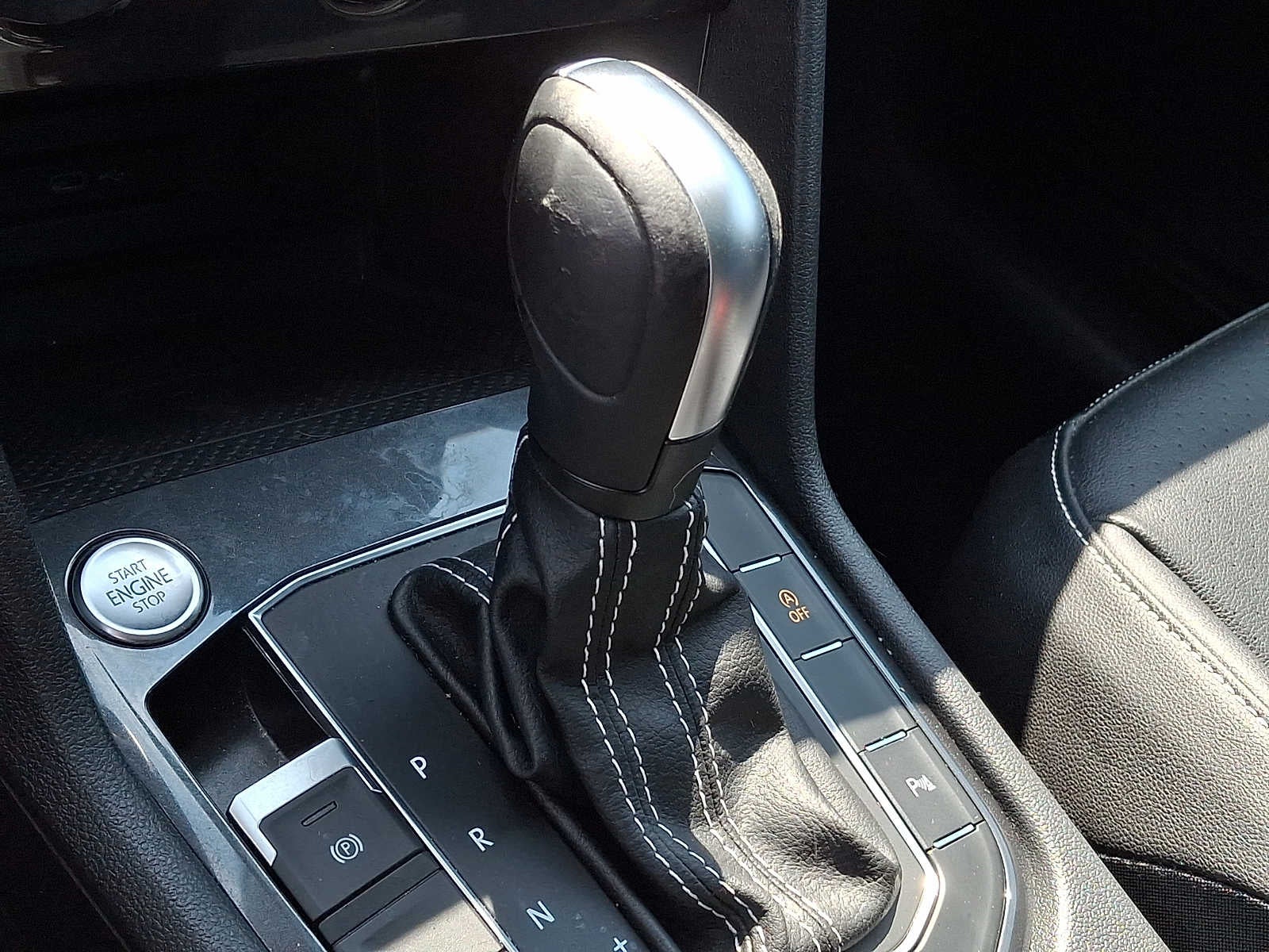 2021 Volkswagen Tiguan 2.0T SEL 4MOTION
