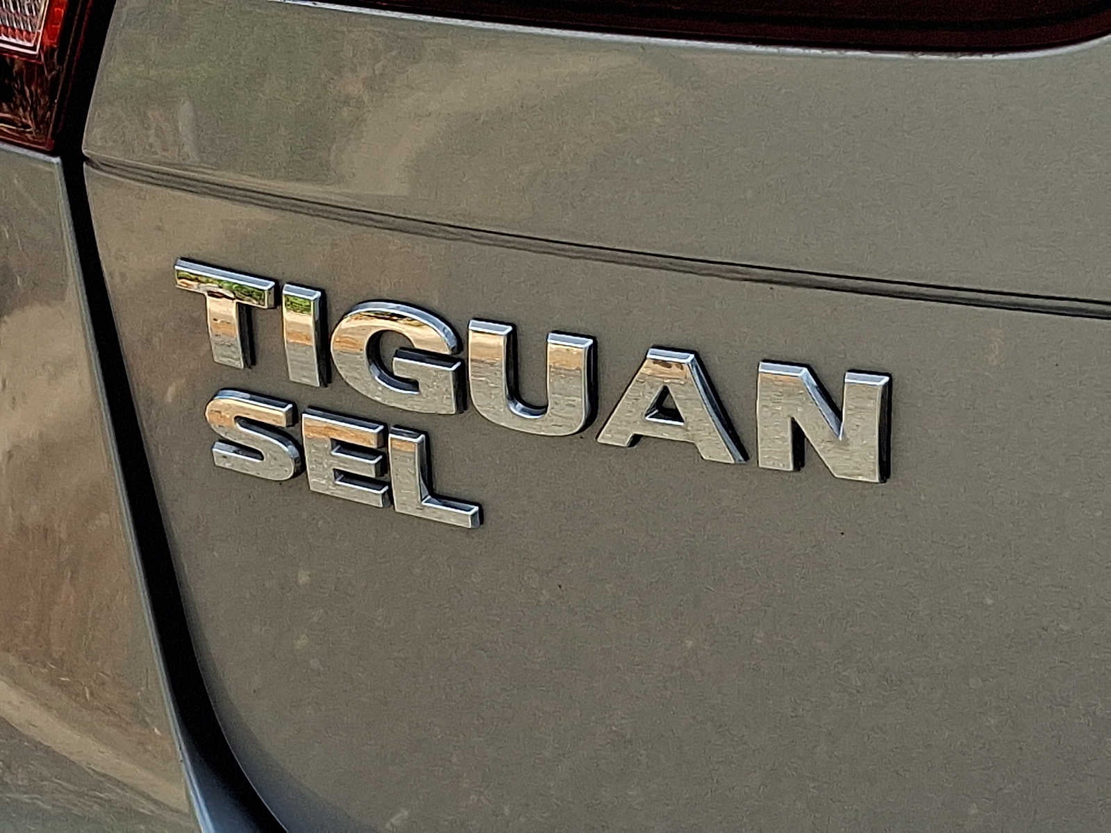 2021 Volkswagen Tiguan 2.0T SEL 4MOTION