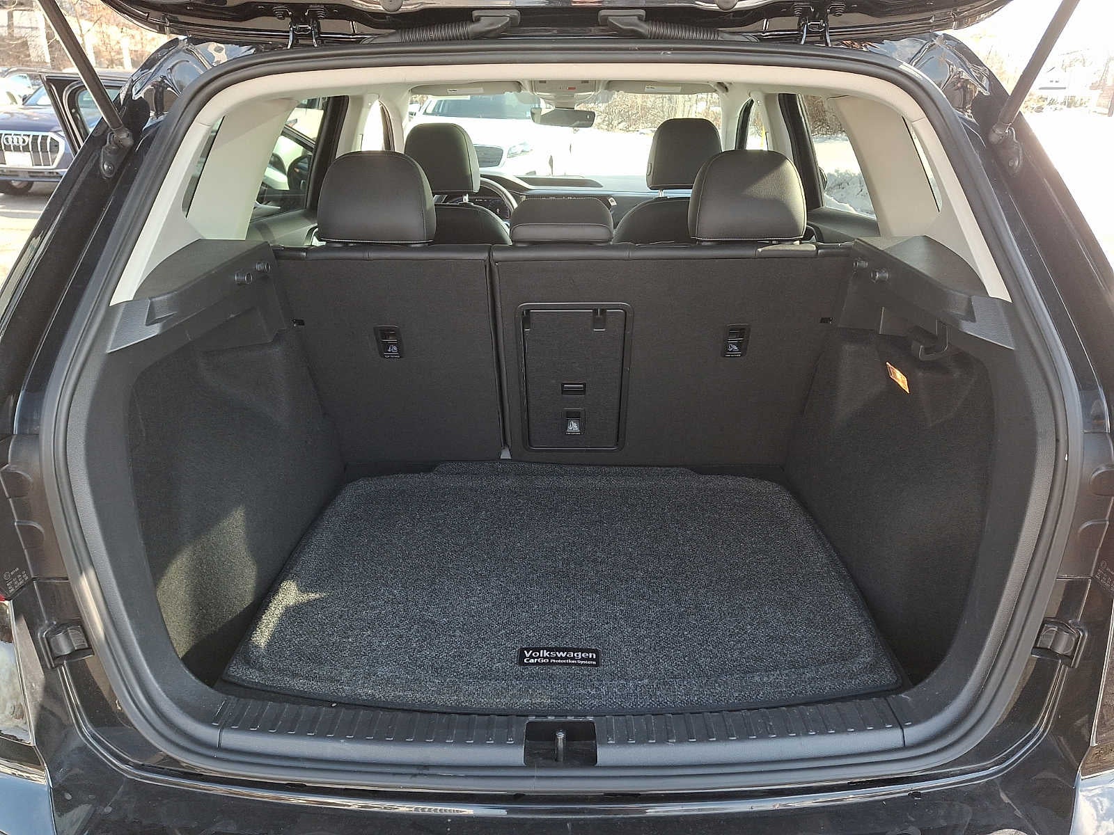 2022 Volkswagen Taos SEL 4MOTION