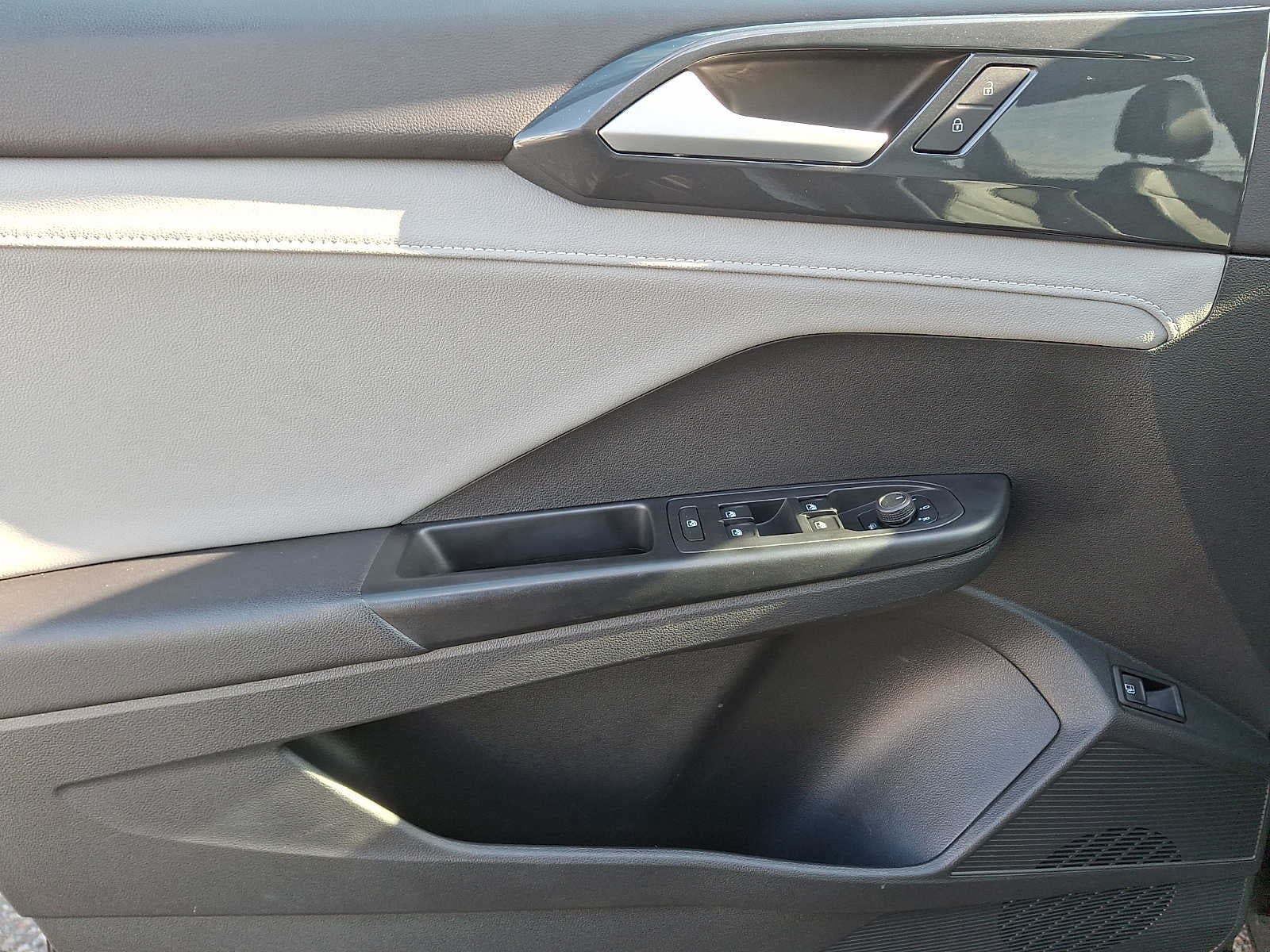 2022 Volkswagen Taos SEL 4MOTION