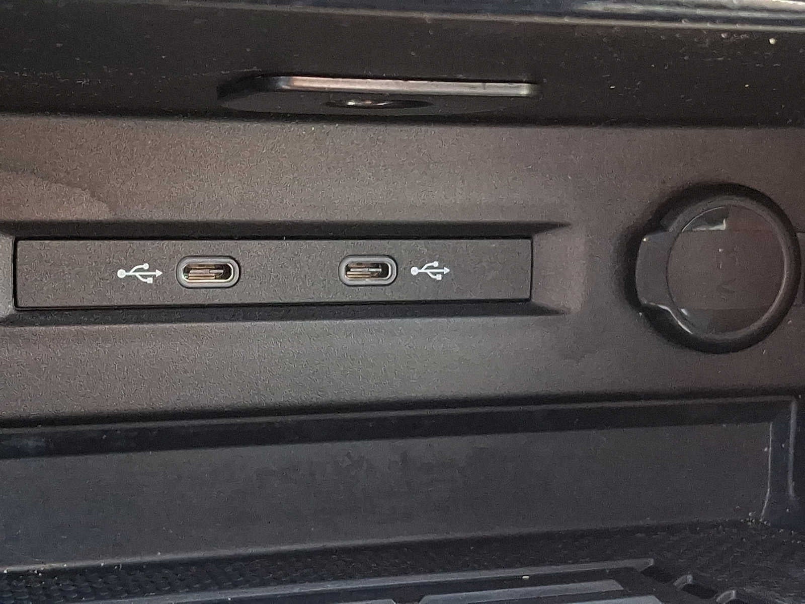 2025 Volkswagen Taos SEL 4MOTION