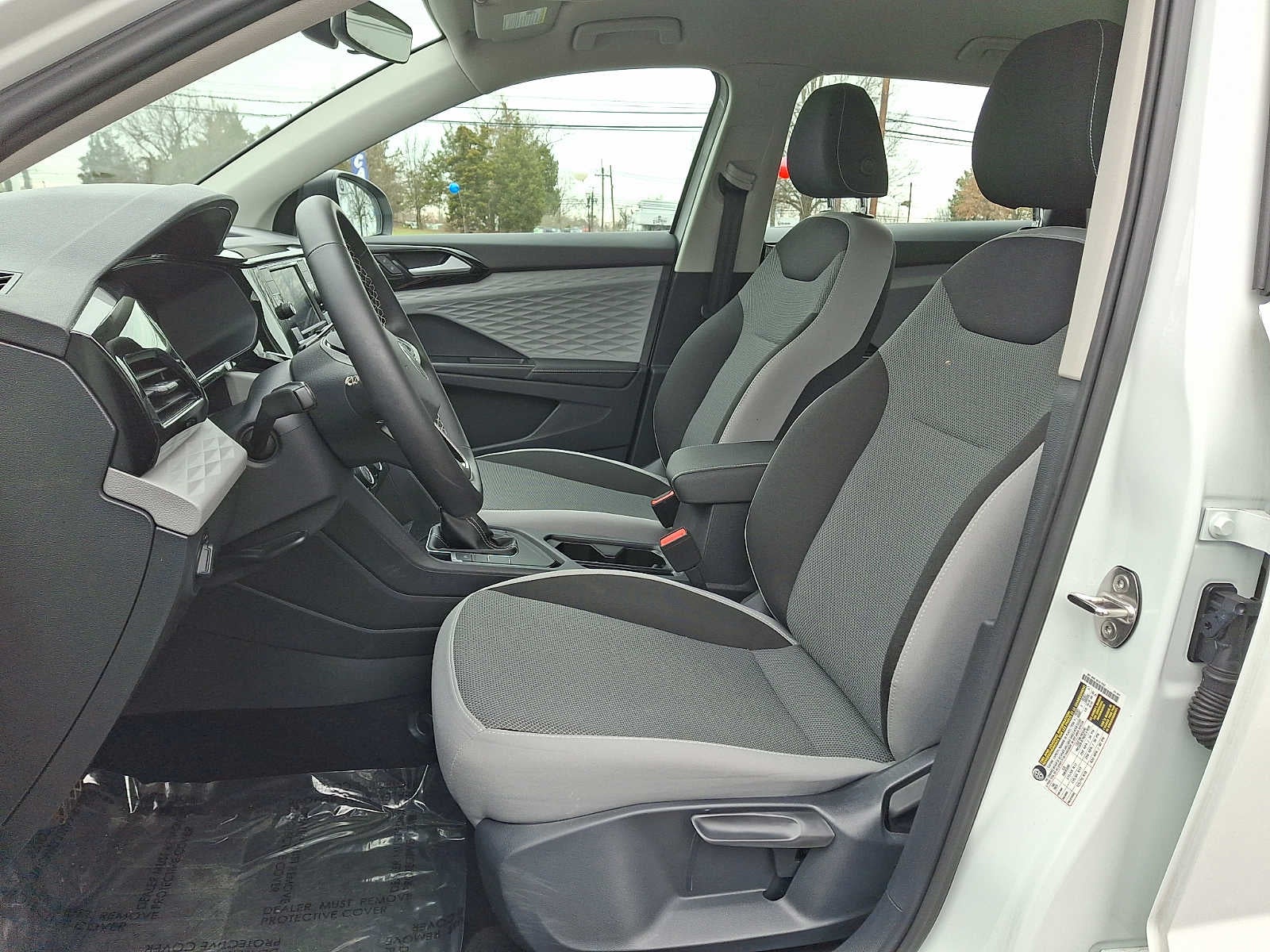 2024 Volkswagen Taos S FWD