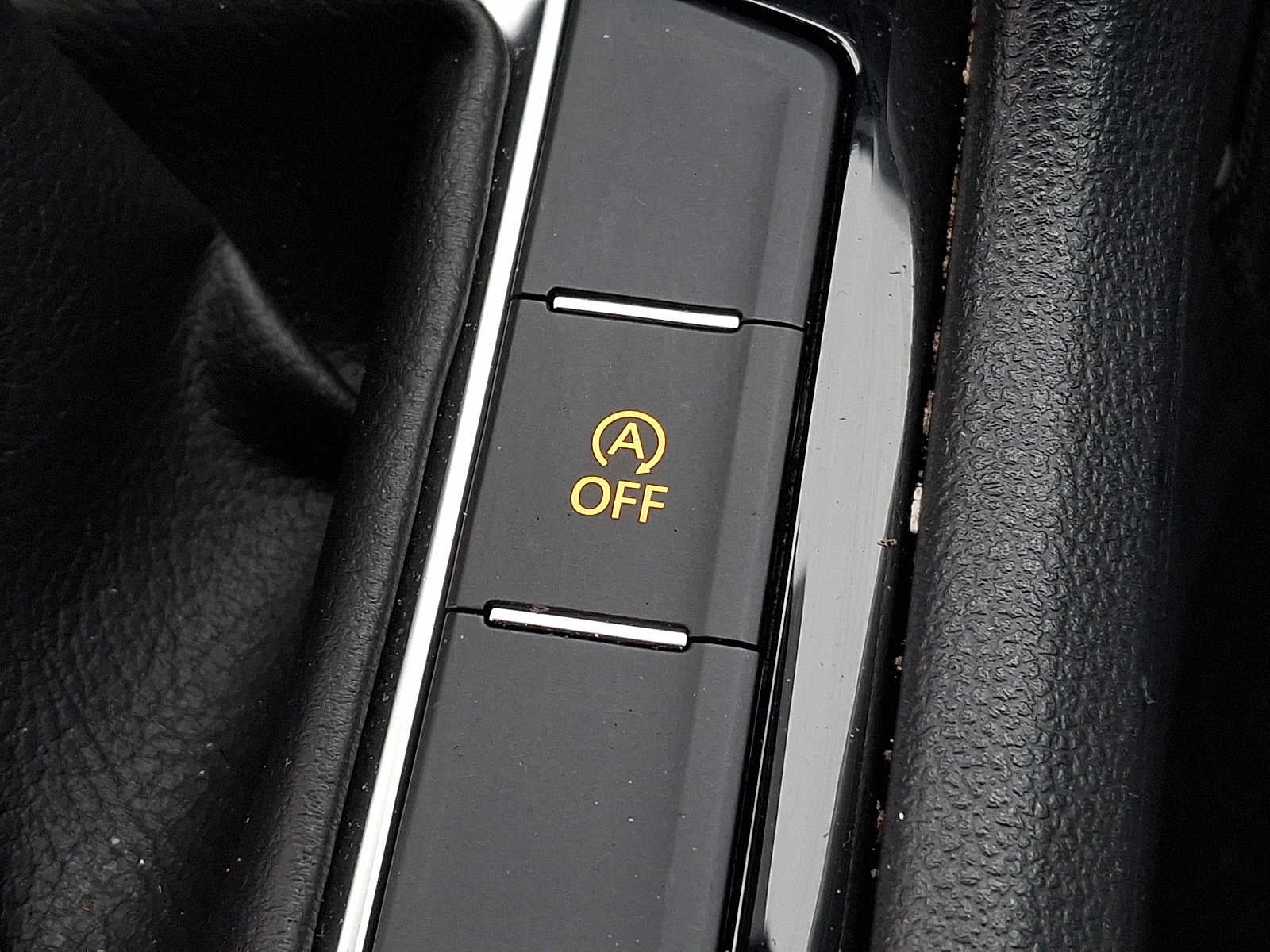 2024 Volkswagen Taos S FWD