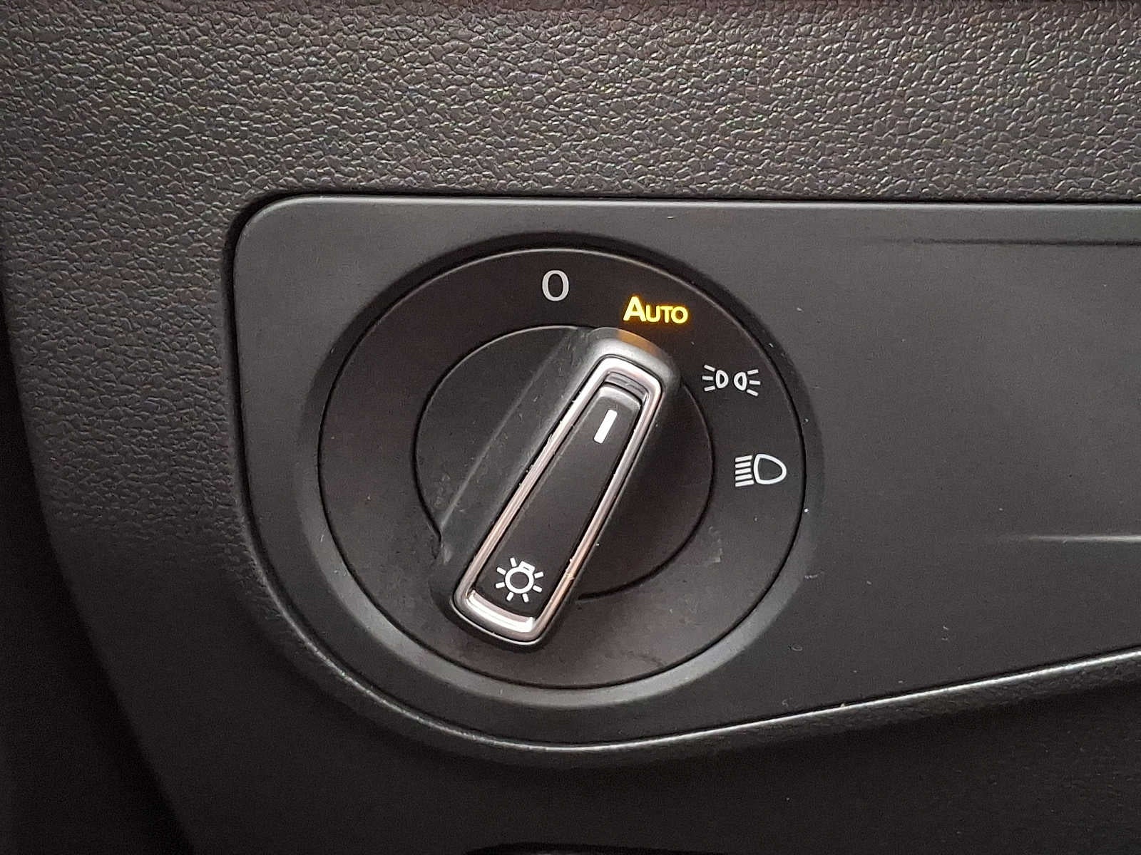 2024 Volkswagen Tiguan 2.0T SE R-Line Black 4MOTION