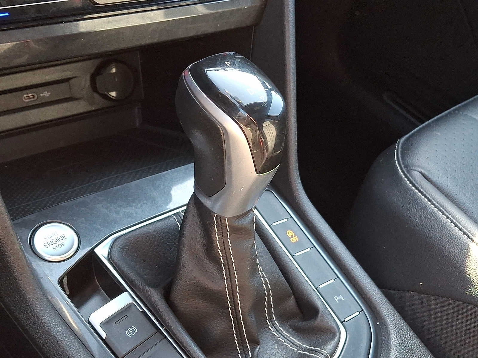 2022 Volkswagen Tiguan 2.0T SE R-Line Black 4MOTION