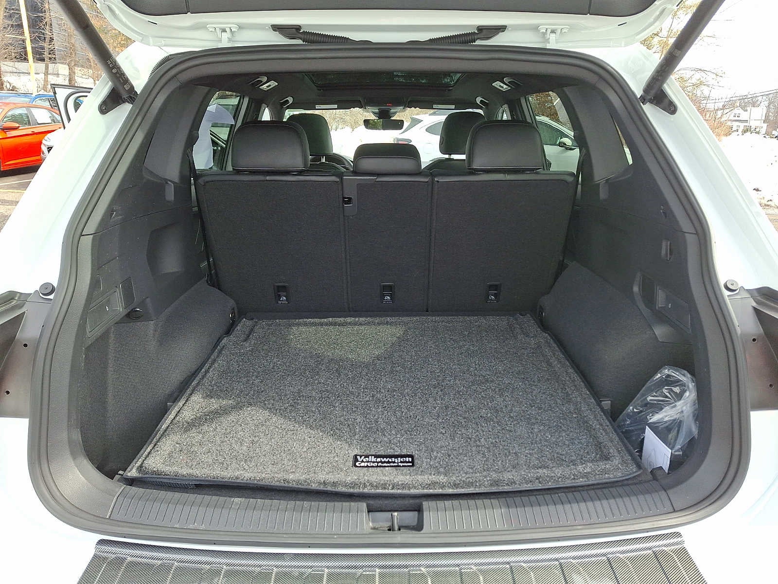 2024 Volkswagen Tiguan 2.0T SE R-Line Black 4MOTION