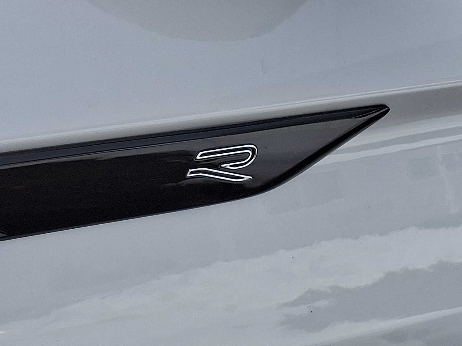 2024 Volkswagen Tiguan 2.0T SE R-Line Black 4MOTION