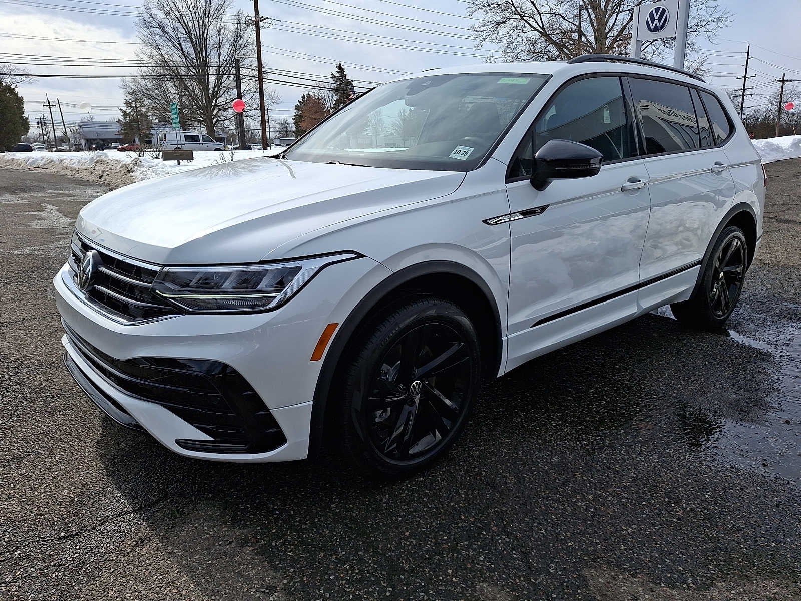 2024 Volkswagen Tiguan 2.0T SE R-Line Black 4MOTION