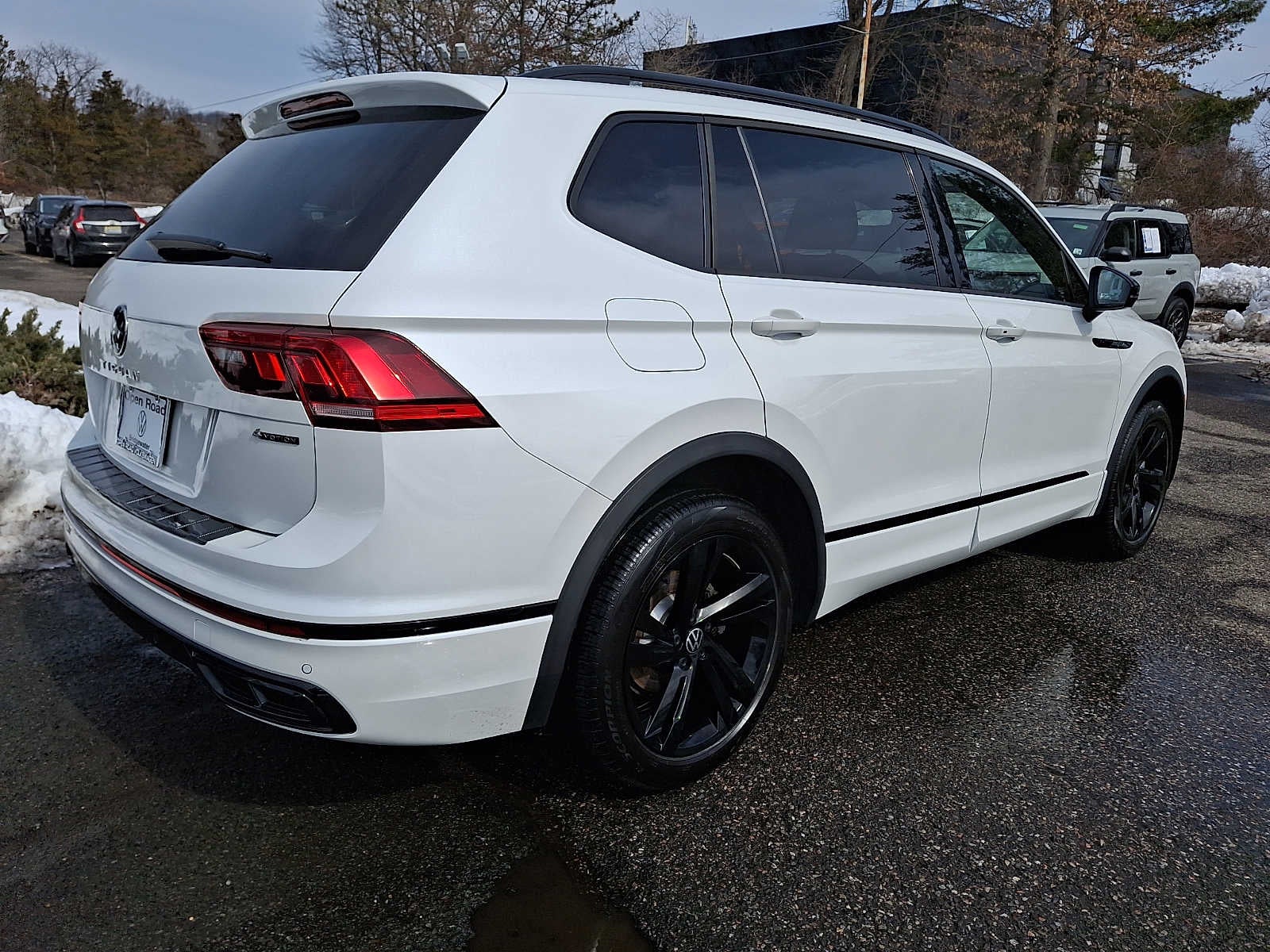 2024 Volkswagen Tiguan 2.0T SE R-Line Black 4MOTION