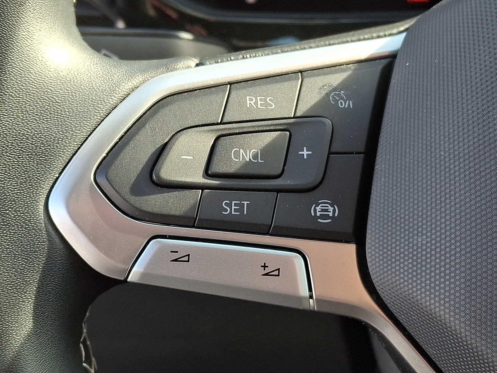 2023 Volkswagen Taos S 4MOTION *Ltd Avail*