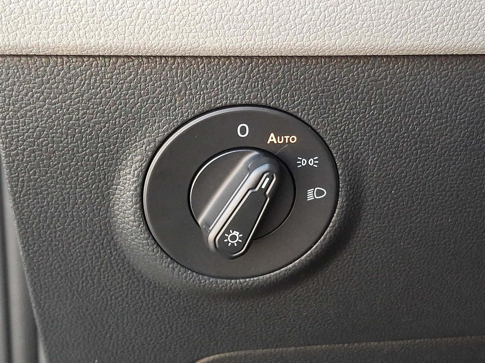 2023 Volkswagen Taos S 4MOTION *Ltd Avail*