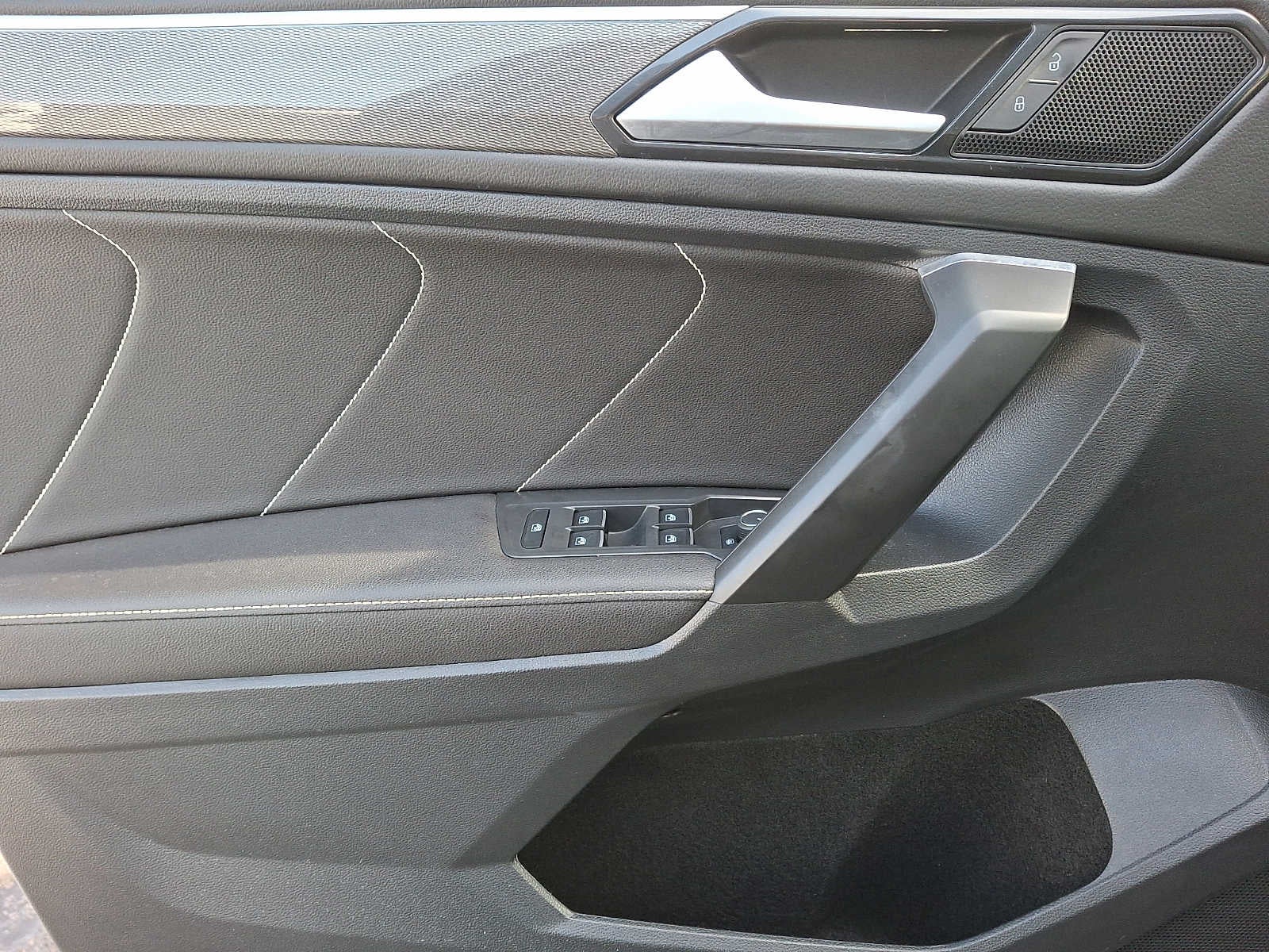 2023 Volkswagen Tiguan 2.0T SE R-Line Black FWD