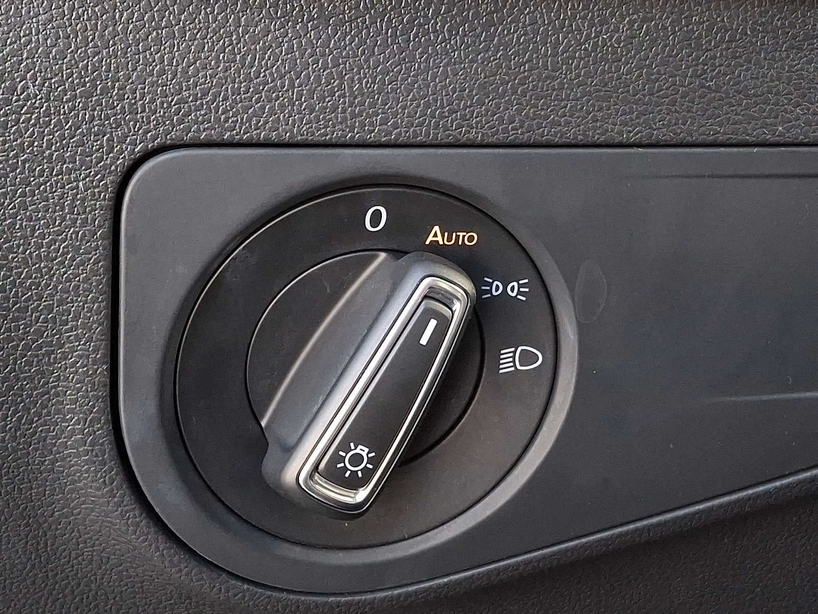 2023 Volkswagen Tiguan 2.0T SE R-Line Black FWD