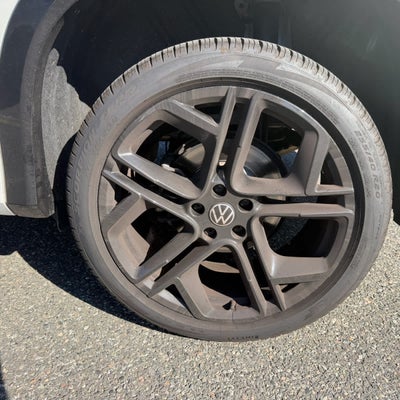 2026 Volkswagen Tiguan SE R-Line Black 4MOTION