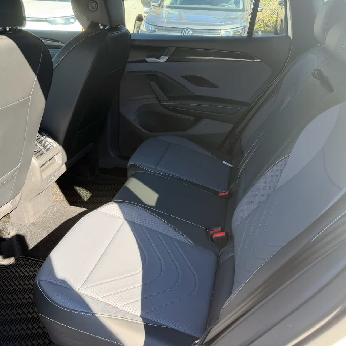 2026 Volkswagen Tiguan SE R-Line Black 4MOTION
