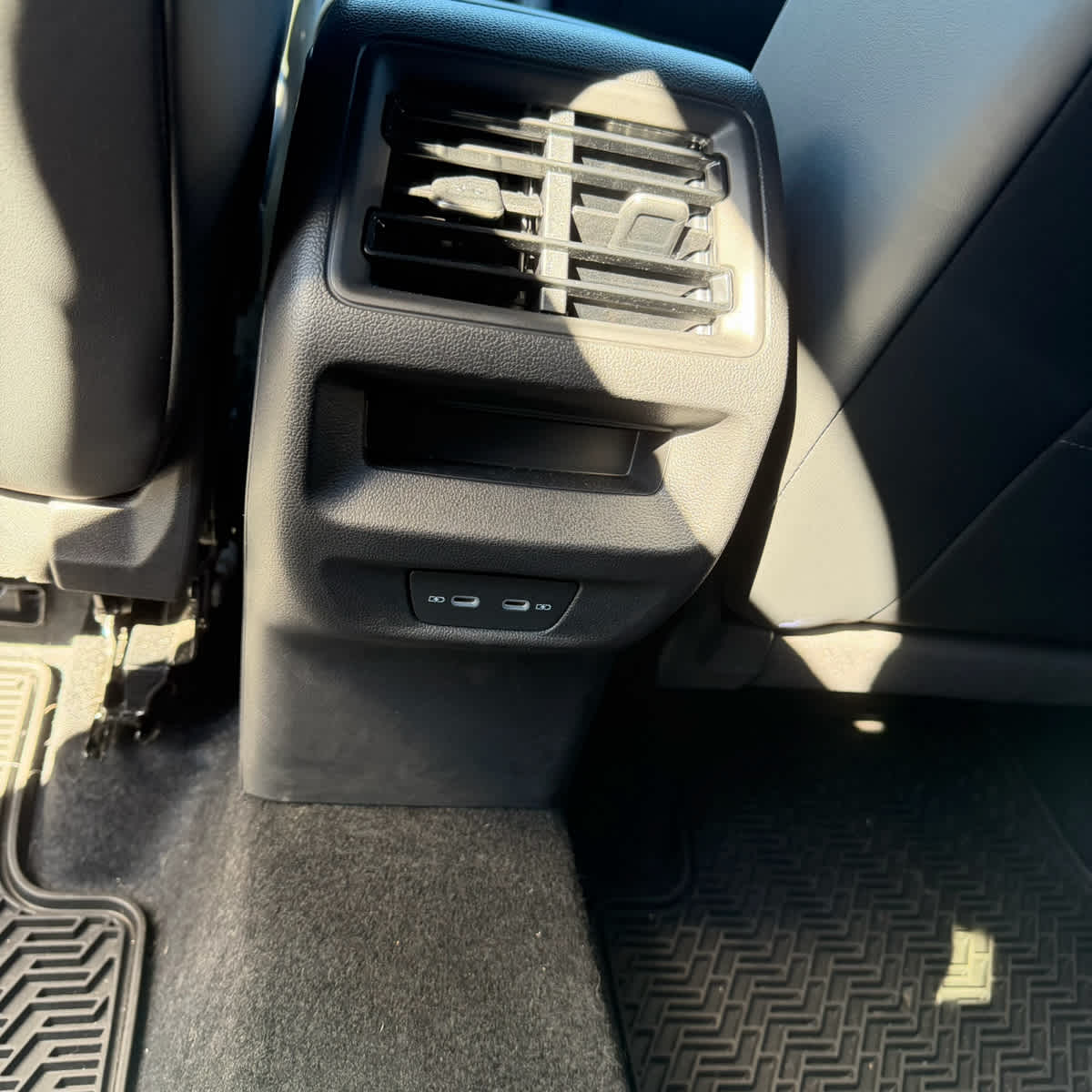 2026 Volkswagen Tiguan SE R-Line Black 4MOTION